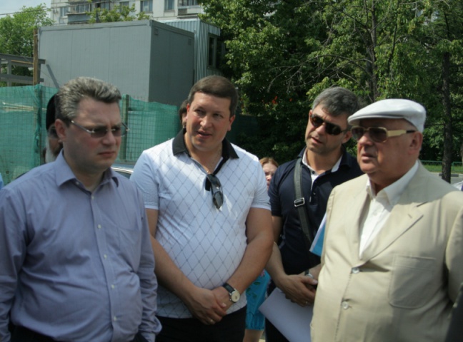 Советник патриарха Московского и всея Руси Кирилла В.И. Ресин и и.о. префекта ВАО В.А. Тимофеев проверили  ход строительства храмов  в рамках «Программы 200 храмов» на территории Восточного викариатства города Москвы