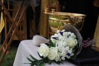 День святых благоверных князей Петра и Февронии отметили праздником на месте будущего храма в честь иконы Божией Матери &laquo;Споручница грешных&raquo; в Косино