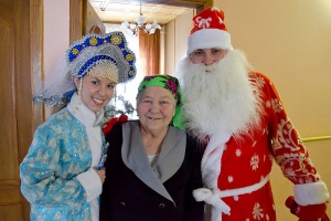 Фонд "Старость в радость" организует собственный сбор подарков в кофейнях Старбакс