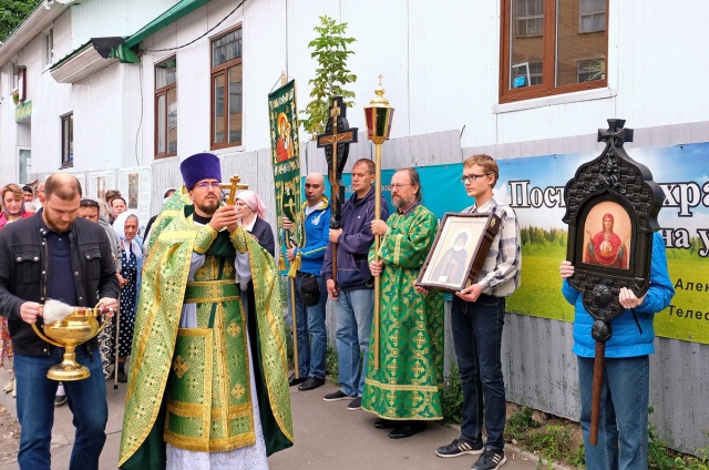 Престольный праздник строящегося храма преподобного Александра Свирского  на Соколиной горе